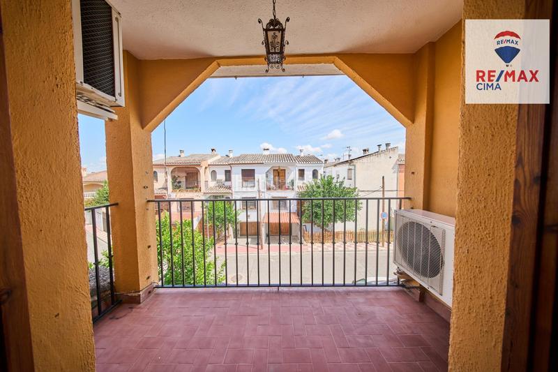 Foto 005eca30-4655-4152-ab83-79e0d7f58728. Semi detached house in calle sevilla (be) 8 in Belicena Vegas del Genil