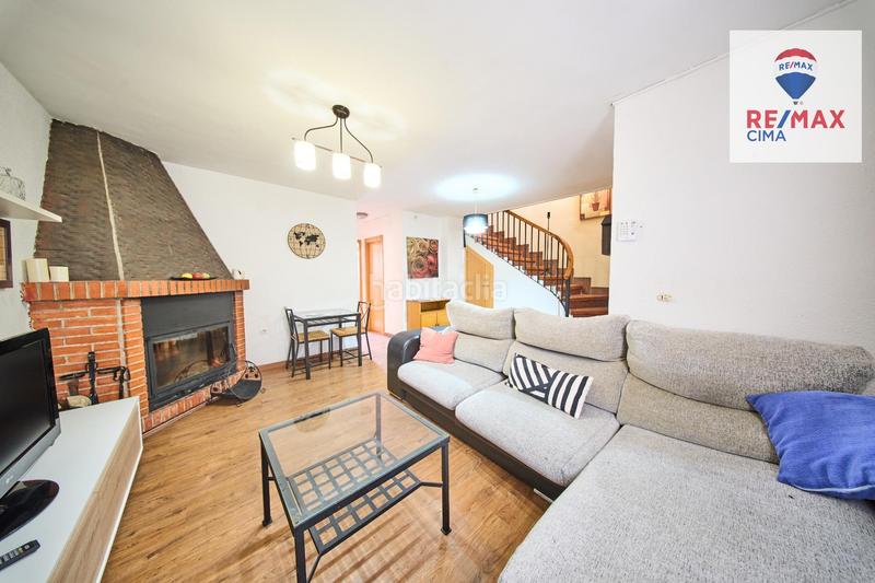 Foto 08e50f0a-3832-44c8-ad50-6bc6b0cd73e9. Semi detached house in calle sevilla (be) 8 in Belicena Vegas del Genil