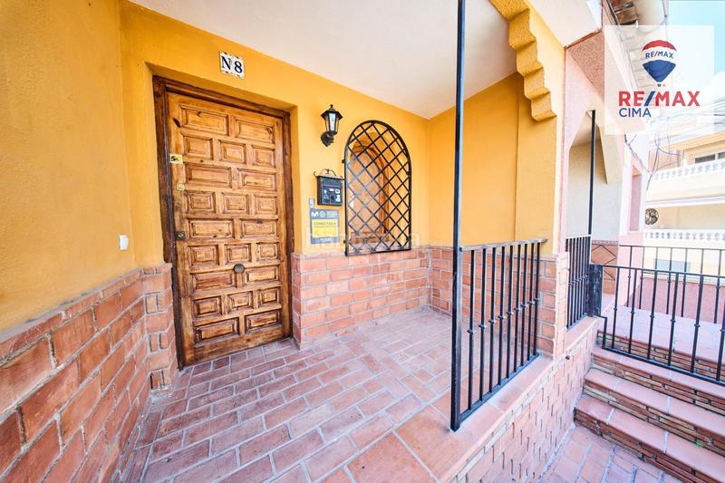 Foto 823604a5-780c-4dbb-a0b1-f2f0e6505c59. Semi detached house in calle sevilla (be) 8 in Belicena Vegas del Genil