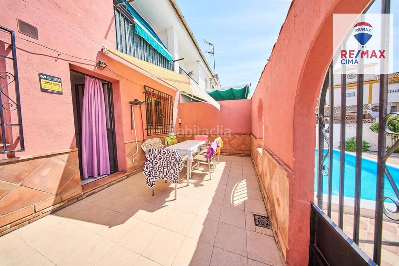 Foto 8e1860a1-86b9-4ac2-8651-5031a78a9bc1. Semi detached house in calle sevilla (be) 8 in Belicena Vegas del Genil