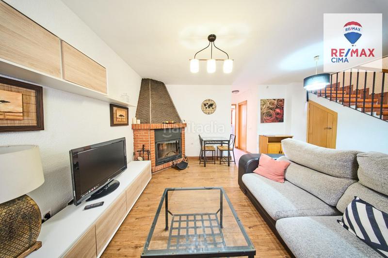 Foto c60d4470-04c1-4994-aab8-2bde3296eb9d. Semi detached house in calle sevilla (be) 8 in Belicena Vegas del Genil