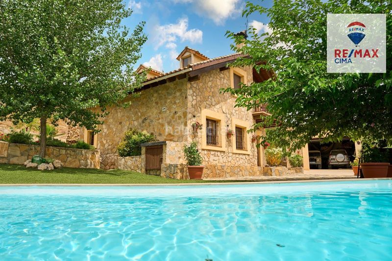 Foto 4a1d1d62-4e8c-4127-8d2c-3860583231c5. Casa in poligono 72 parcela 122 72 in Alcalá la Real