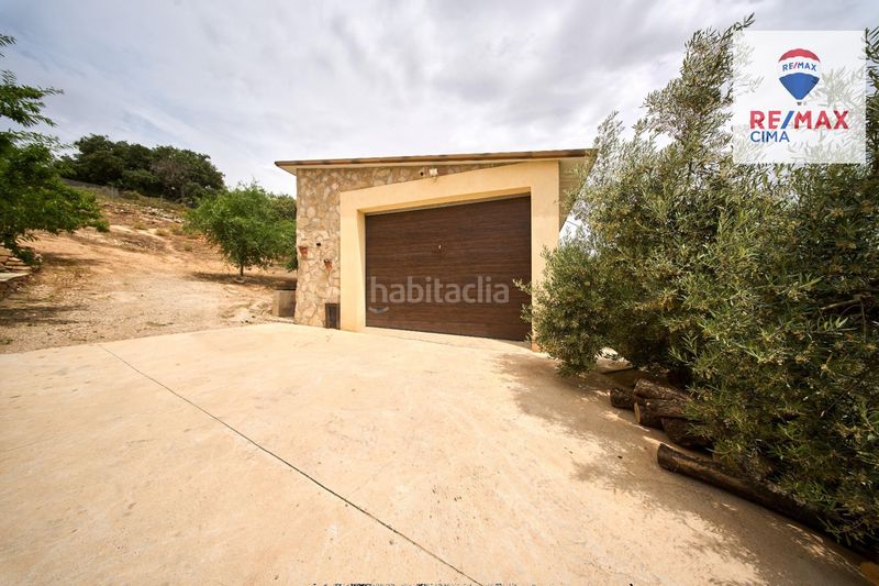 Foto a09538fd-b06b-4a33-b910-362eb12a9b0b. Casa in poligono 72 parcela 122 72 in Alcalá la Real