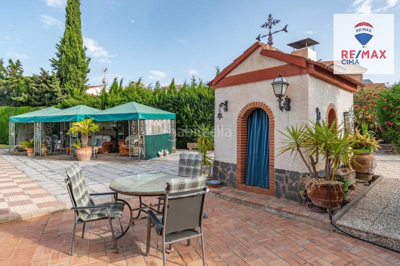 Foto 15b05cd9-239e-4282-b1c0-7f12c84af1dd. Chalet en calle urbanización los alijares 40 chalet exclusivo urbanizacion los alijares con parcela de 3.748 m2 en Otura