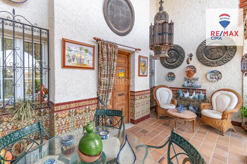 Foto 5a9fa599-4e43-4b59-a538-caae1211f127. Chalet en calle urbanización los alijares 40 chalet exclusivo urbanizacion los alijares con parcela de 3.748 m2 en Otura