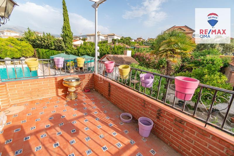 Foto 60aa6f71-e4cf-4211-aad9-ac53c818a1d8. Chalet en calle urbanización los alijares 40 chalet exclusivo urbanizacion los alijares con parcela de 3.748 m2 en Otura