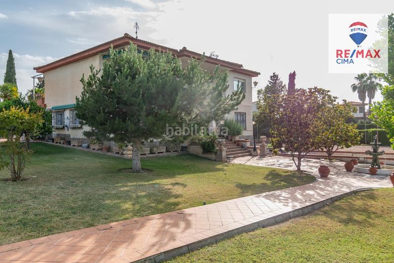 Foto 62881182-fa56-4049-b820-db4ccf0652e8. Chalet en calle urbanización los alijares 40 chalet exclusivo urbanizacion los alijares con parcela de 3.748 m2 en Otura