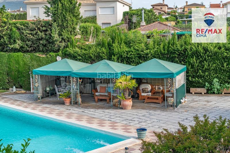 Foto 6bf51087-142c-4503-81a0-aa68a9b1059a. Chalet en calle urbanización los alijares 40 chalet exclusivo urbanizacion los alijares con parcela de 3.748 m2 en Otura