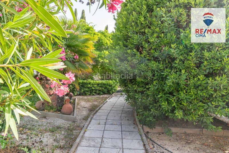 Foto 82b277cf-115c-4168-be7e-f28a7696c31e. Chalet en calle urbanización los alijares 40 chalet exclusivo urbanizacion los alijares con parcela de 3.748 m2 en Otura