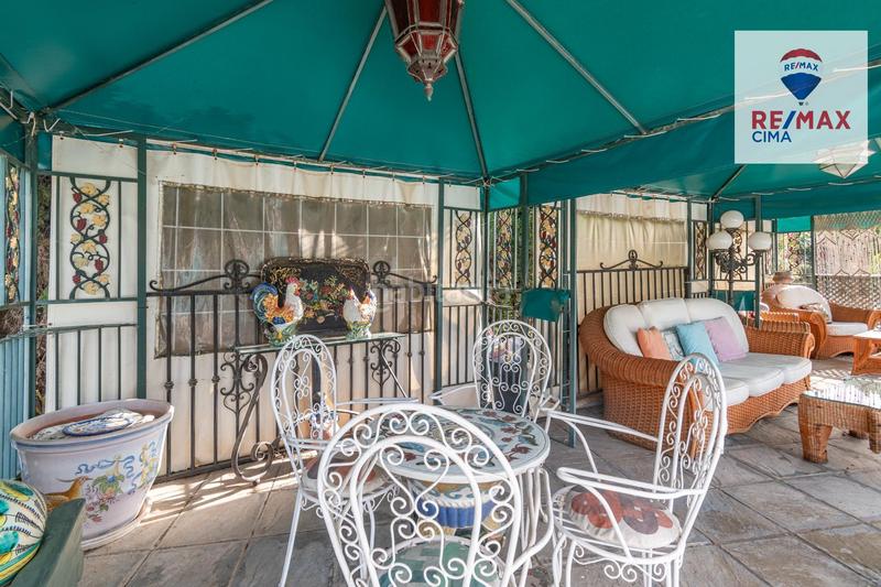 Foto c4917993-f120-47f4-bd27-64bc6fb13327. Chalet en calle urbanización los alijares 40 chalet exclusivo urbanizacion los alijares con parcela de 3.748 m2 en Otura