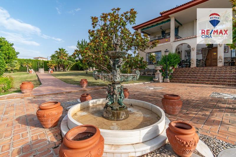 Foto d272216d-b1d6-4b93-83e9-9544edfb059c. Chalet en calle urbanización los alijares 40 chalet exclusivo urbanizacion los alijares con parcela de 3.748 m2 en Otura