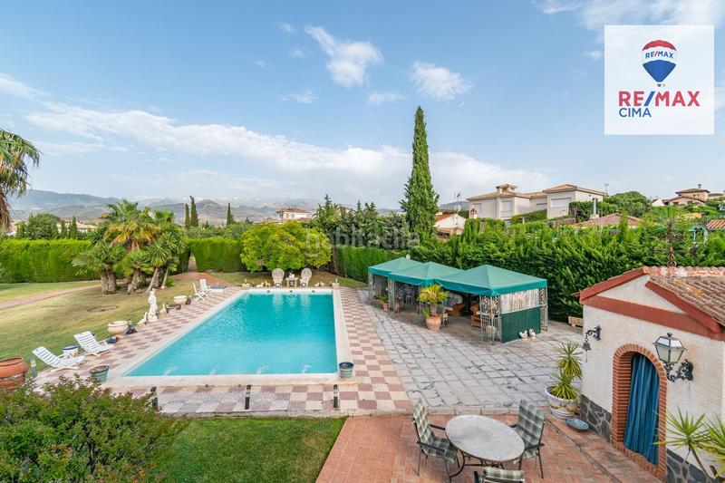 Foto f33fc184-bc78-4840-80ac-3ece4d3c2736. Chalet en calle urbanización los alijares 40 chalet exclusivo urbanizacion los alijares con parcela de 3.748 m2 en Otura