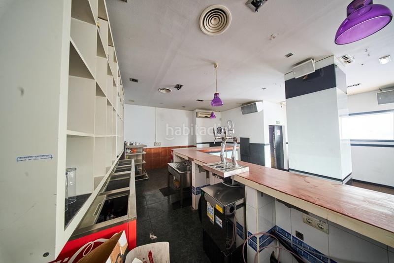 Foto 2249d871-eb16-463d-9348-c2048a993e6f. Local comercial a Plaza de Toros Granada