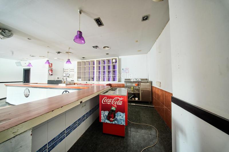 Foto b0106daa-970a-4ef6-9d20-4e7058f7c7a4. Local comercial a Plaza de Toros Granada