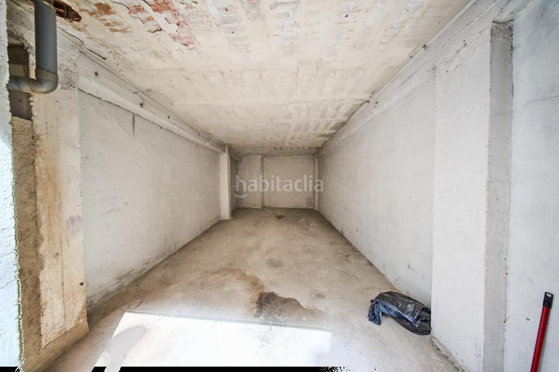 Foto 53759c03-86a2-4131-8100-8a8b0da6d3c4. Autoparkplatz in San Ildefonso Granada