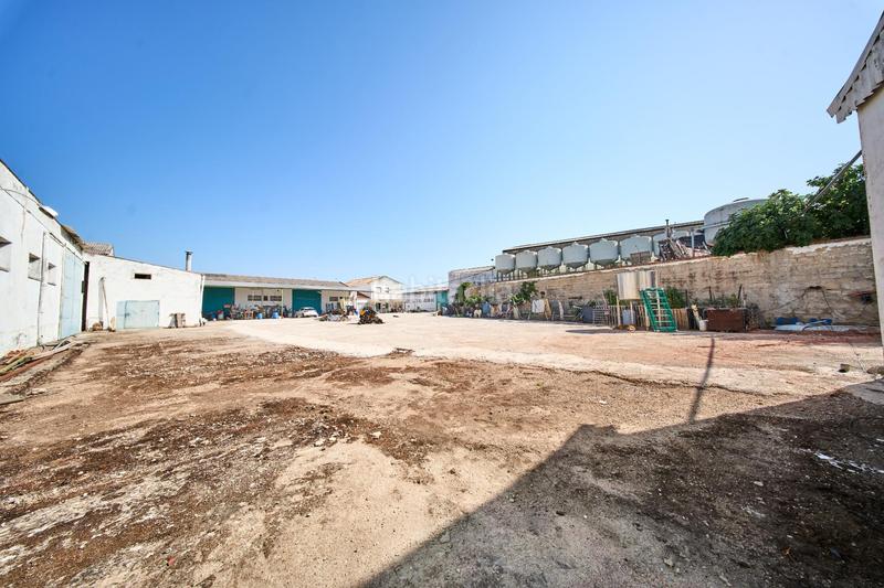 Foto 328430e9-935c-4e8f-8421-e14eacb454fa. Terreno residencial en autovia diseminados oportunidad estratégica única en andalucía suelo industrial prime en Carolina (La)