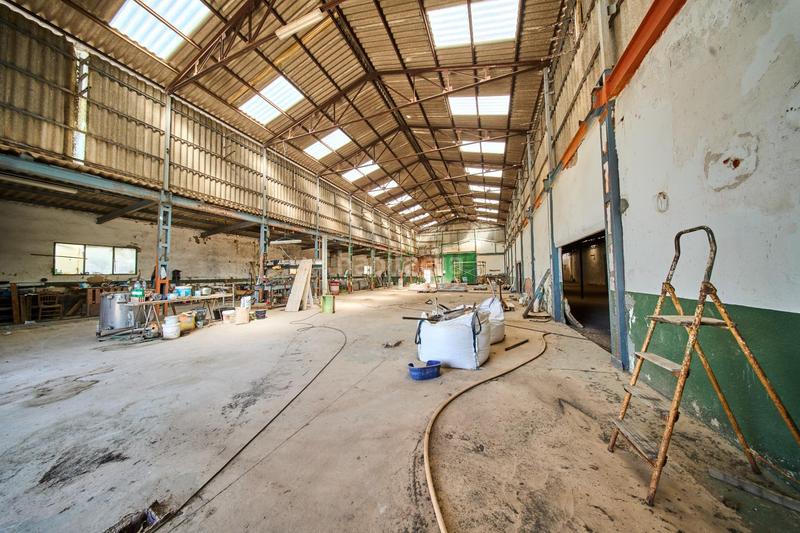 Foto ba385e21-b251-40a2-b8f2-73312dbca9c8. Terreno residencial en autovia diseminados oportunidad estratégica única en andalucía suelo industrial prime en Carolina (La)