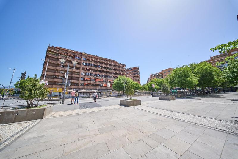 Foto 980e311e-759b-4cc4-b7d2-3a56f12c50a4. Alquiler piso en plaza albert einstein 2 piso para estudiantes junto facultad de ciencias en Granada