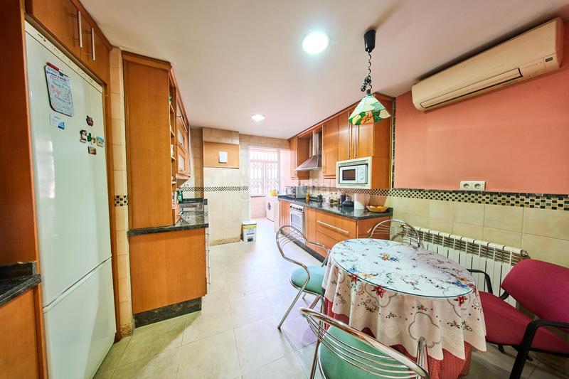 Foto c7d2734d-1aeb-499c-a993-a96cc5d05941. Location appartement dans plaza albert einstein 2 dans Granada