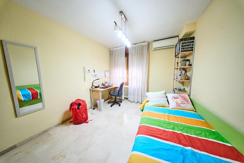 Foto d30bcc6c-6718-4612-8087-de19e1d0ea03. Location appartement dans plaza albert einstein 2 dans Granada