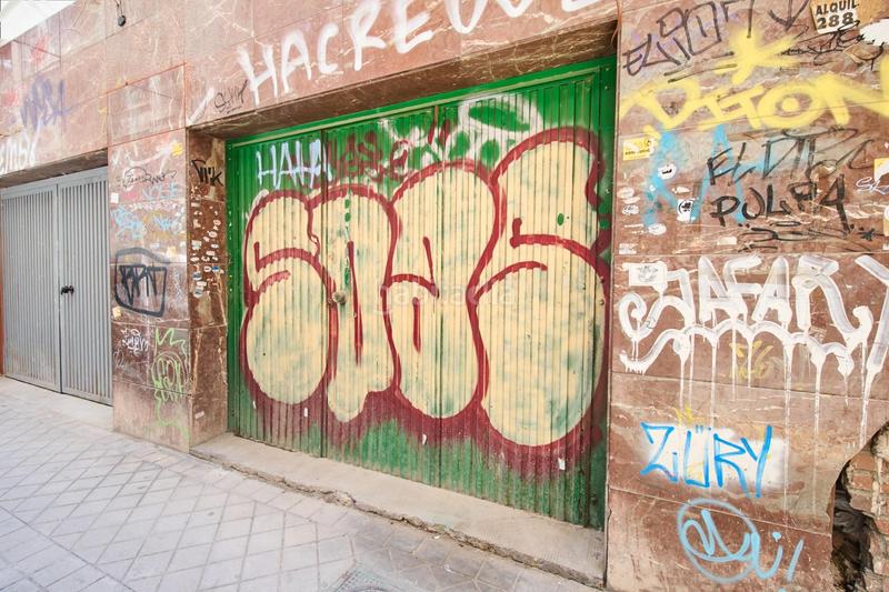 Foto 9d7d4430-397f-45e0-9049-a62bf5dfb3c0. Business premise in Centro - Sagrario Granada