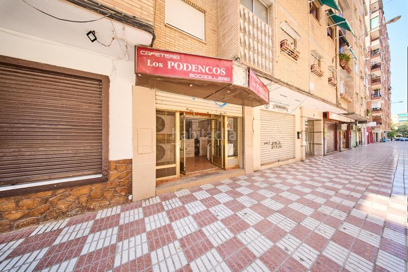Foto 0110de67-19b3-4ec4-83ee-ceda1a42c34f. Local comercial local en reina mora en Barrio de Zaidín Granada