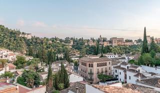 Rent House in Barrio de Albaicín. Chalet independiente en la cuesta de los chinos albaicín