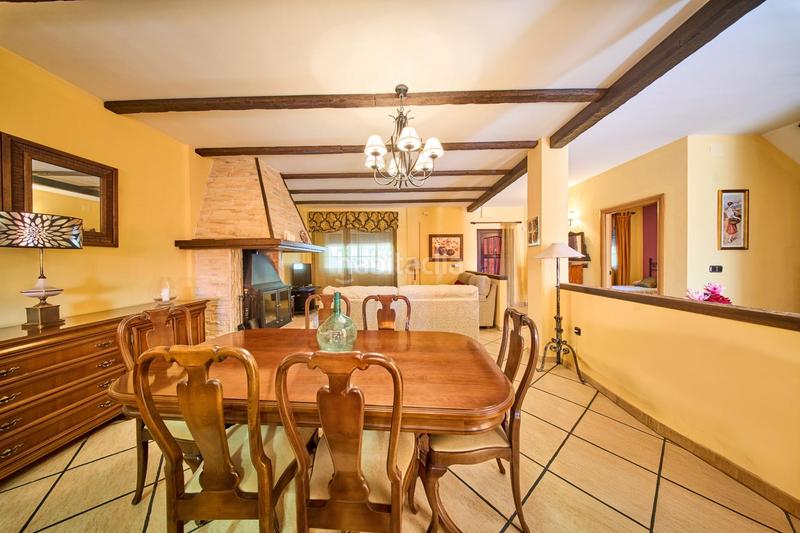 Foto 57229fd3-c0cb-4801-931b-1575a0b617e8. Casa adosada un hogar que invita a vivir y crear recuerdos en Íllora