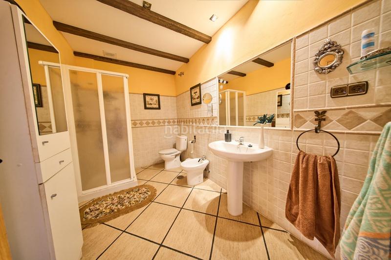 Foto 5d7456f3-0bab-4ff4-8b36-a903878e5cf5. Casa adosada un hogar que invita a vivir y crear recuerdos en Íllora