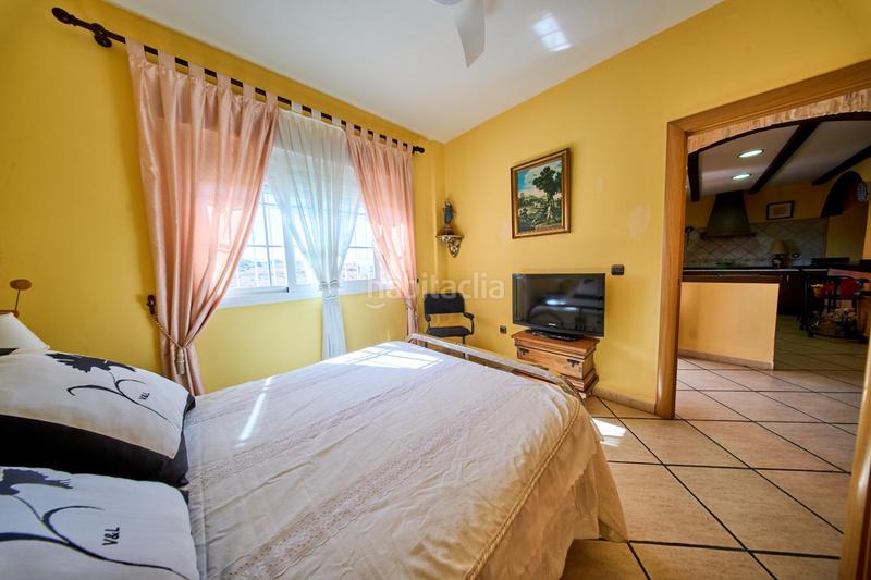 Foto 6505a268-c3d6-4ad3-b332-bd8df2b3f081. Casa adosada un hogar que invita a vivir y crear recuerdos en Íllora
