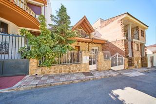 Casa adossada a Íllora. Un hogar que invita a vivir y crear recuerdos