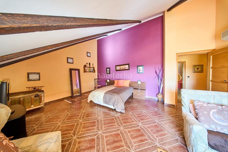 Foto 913e42b0-24f7-4388-a625-aa3e14ff1cf7. Casa adosada un hogar que invita a vivir y crear recuerdos en Íllora