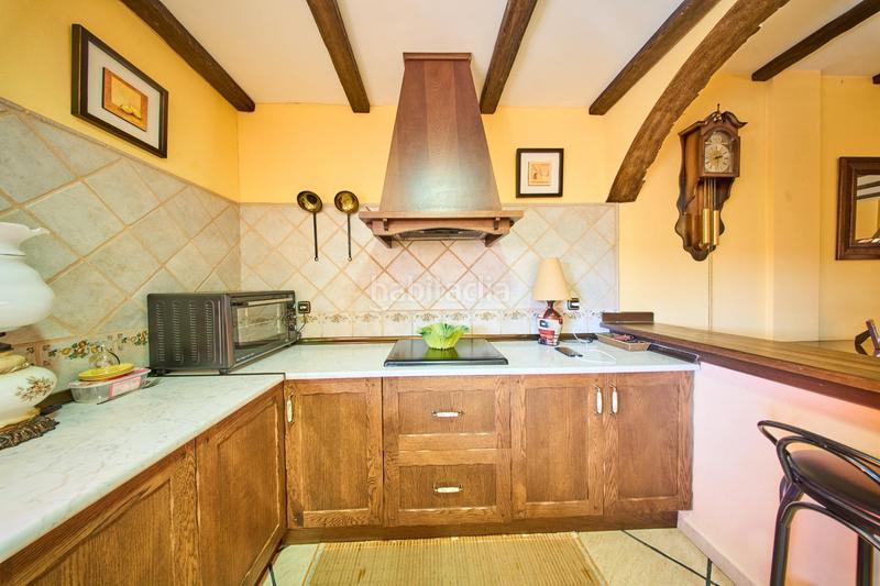 Foto e13d58c3-c11e-472a-9d2d-d1a20325ee8c. Casa adosada un hogar que invita a vivir y crear recuerdos en Íllora