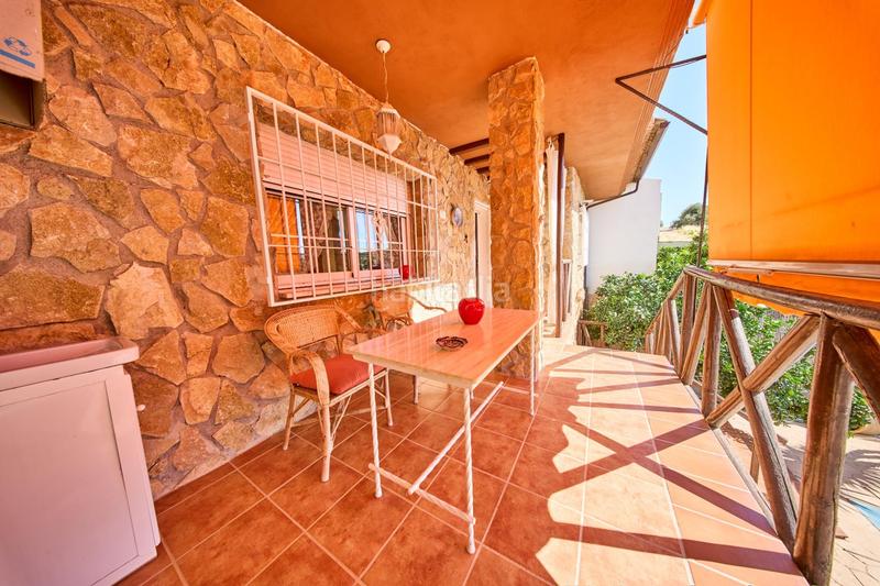 Foto ff85b7f0-297c-4603-b9f4-26358e660a62. Casa adosada un hogar que invita a vivir y crear recuerdos en Íllora