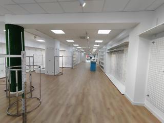 Local Comercial a Camino de Ronda 139