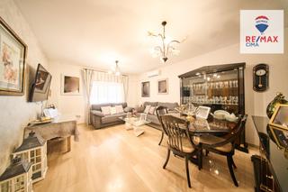 Casa  Calle arzobispo oscar romero 36. Exclusiva vivienda lista para entrar a vivir en residencial fons