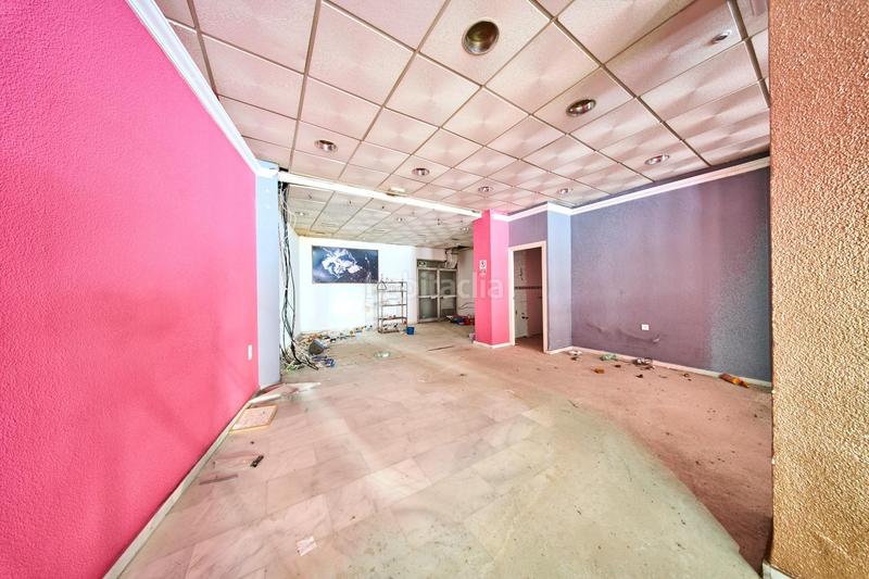 Foto 503dde64-a973-44dd-a41d-224444da6362. Local comercial a calle calle sol a Camino de Ronda Granada