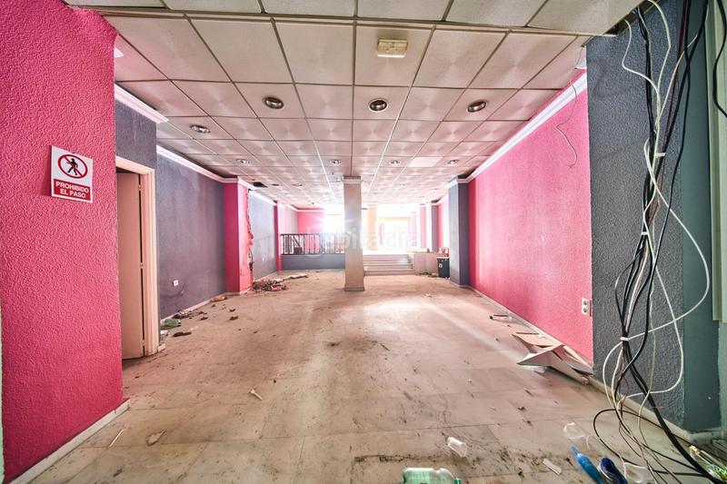 Foto 8638d21d-14c3-4cd3-9c73-4dfec13194ed. Local comercial a calle calle sol a Camino de Ronda Granada