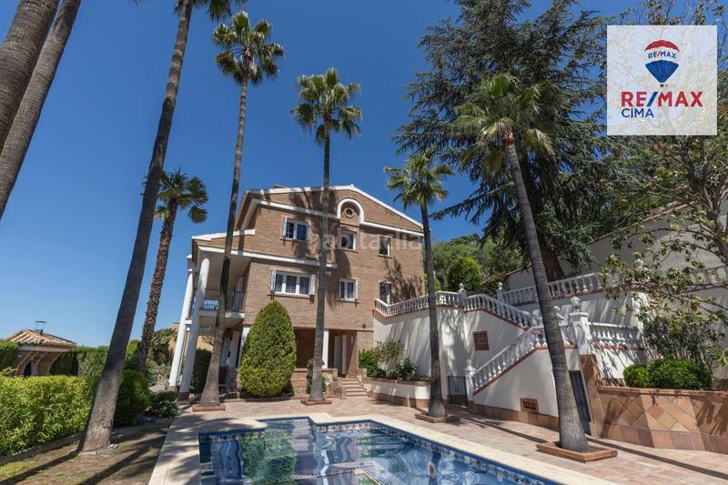 Foto 218e49c3-8bc8-4350-a52a-e74d240d5ded. Chalet mit heizung parking pool in Crta. De la Sierra Granada