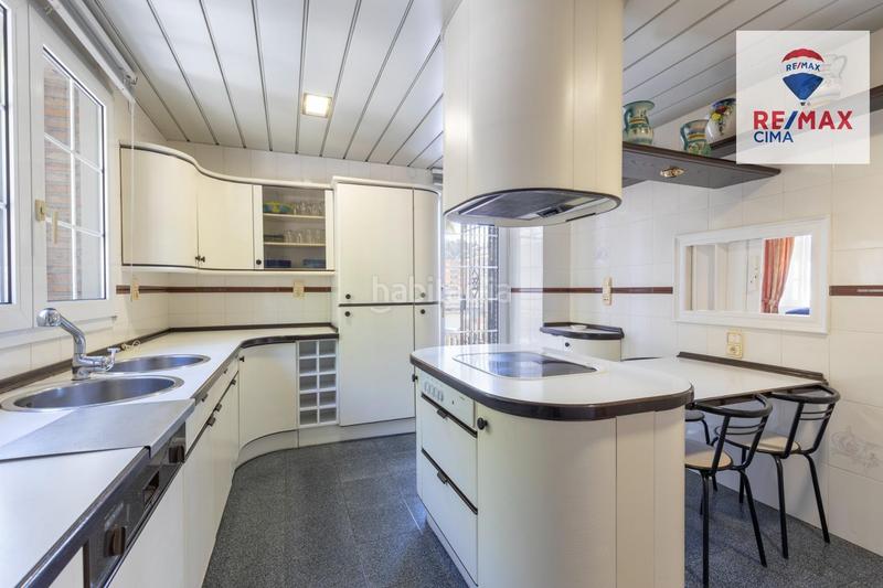 Foto ca86acdb-05e6-44c8-94d3-c4e78d6c4b78. Chalet mit heizung parking pool in Crta. De la Sierra Granada