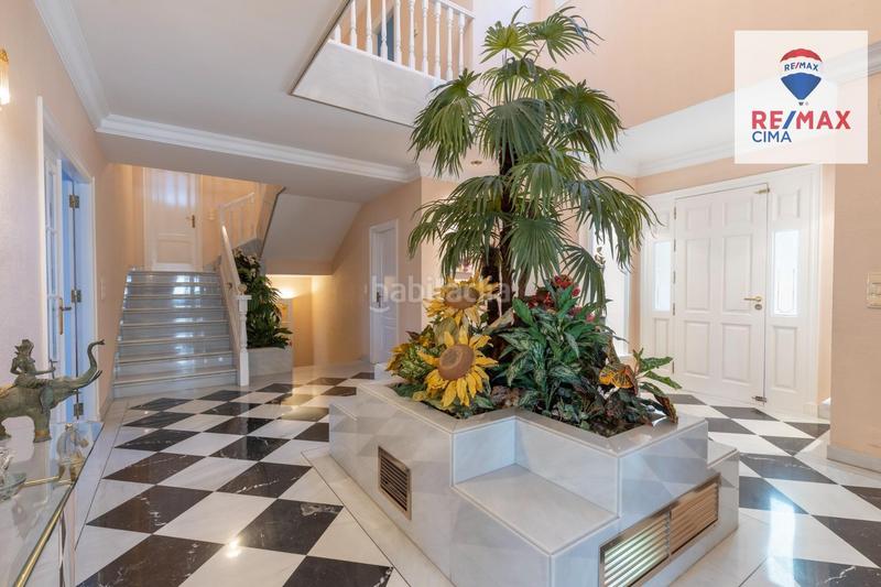 Foto fa205425-ea86-4a32-9e42-428713305a96. Chalet mit heizung parking pool in Crta. De la Sierra Granada