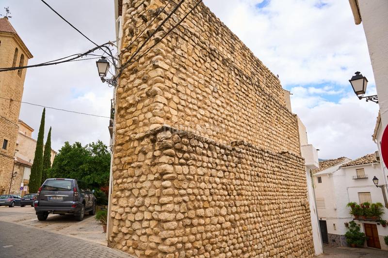 Foto 7504af88-b225-4a63-b1b1-1b0d1d5f224e. Building in Quesada