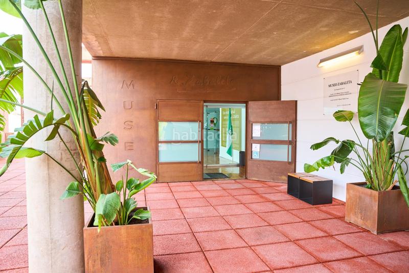 Foto 4020a549-2359-4fa7-8ff9-a6029eb36f79. Edificio en Quesada