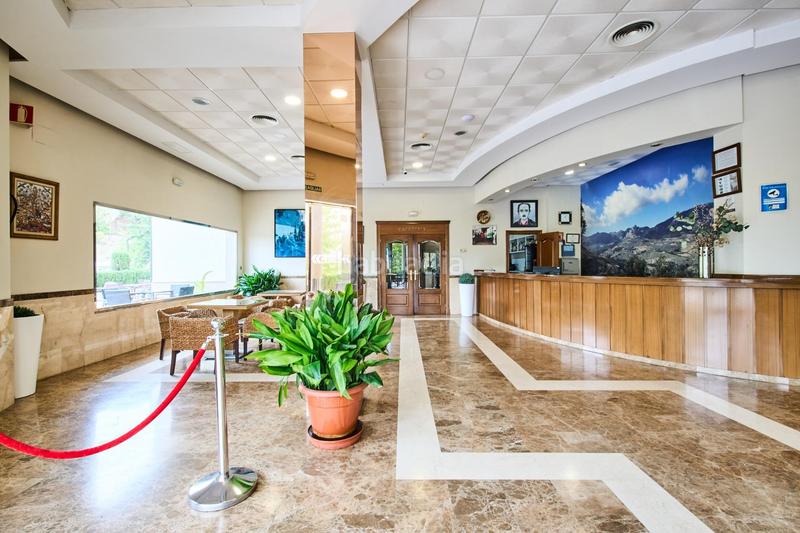 Foto 7a9eb191-5cd0-4bf7-b7ba-160f455db6bc. Edificio en Quesada