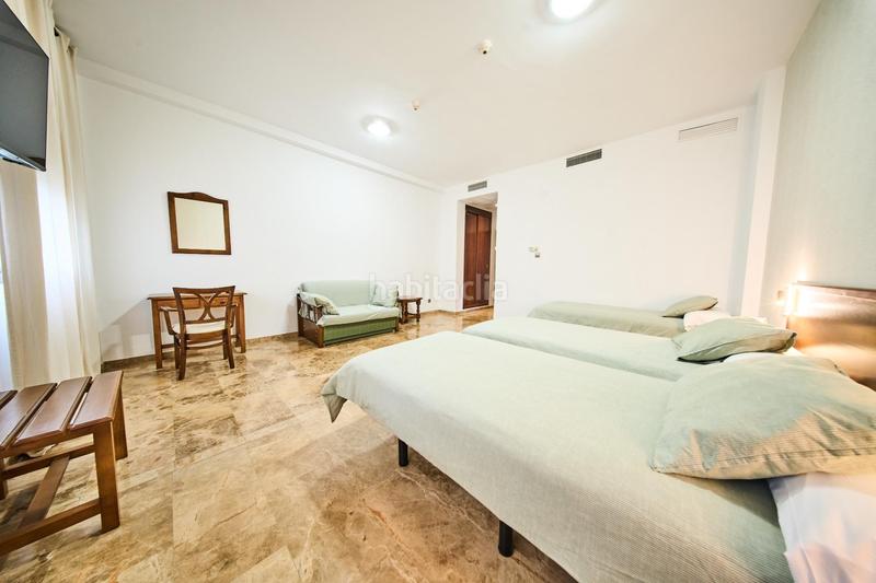 Foto 99b8e0d4-ec10-4ee5-a3fb-5a721357bfac. Edificio en Quesada