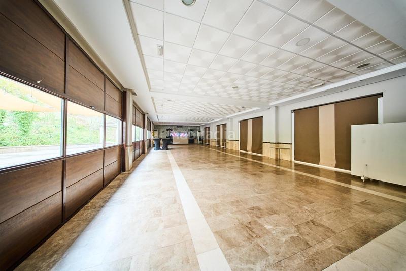 Foto ab785290-3b9f-41d4-b0f6-276333425439. Edificio en Quesada