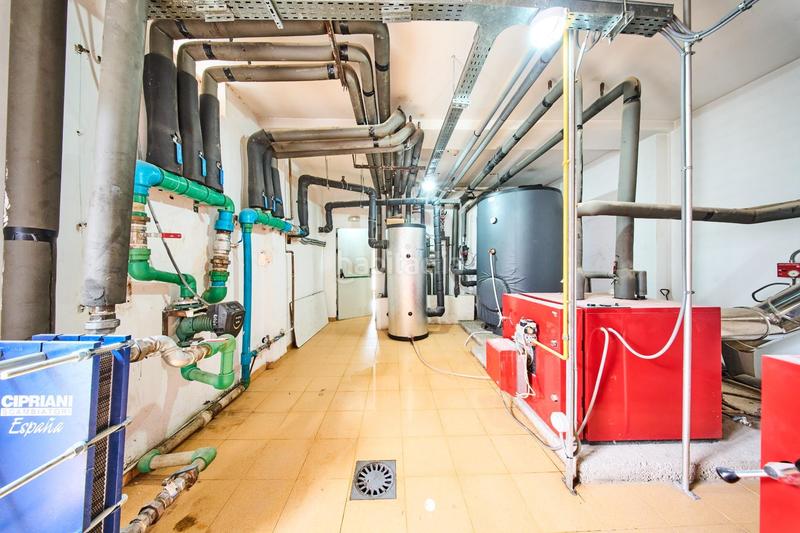 Foto c40aeb70-5653-4335-8cd8-4fbbdcfdbae6. Edificio en Quesada