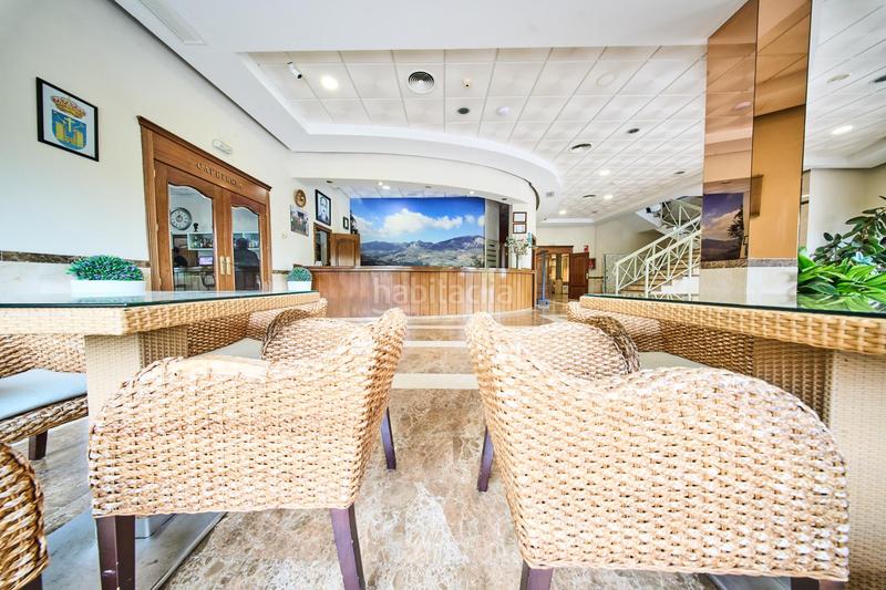 Foto ca9bba77-6c7b-4d34-9a07-def7167c9c58. Edificio en Quesada