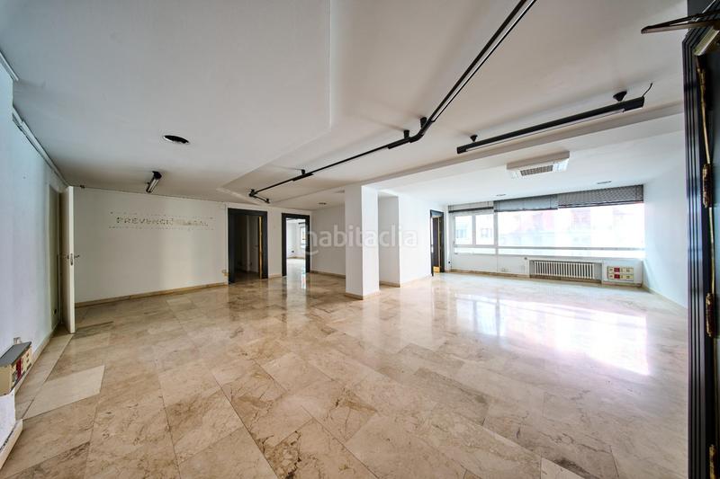 Foto 13f1147a-f88b-49d5-8d28-50ff83e89920. Flat with heating in San Matías - Realejo Granada