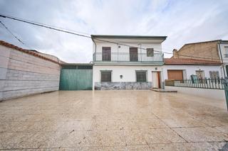 Casa a Era alta 8. Casa con terreno fuente vaqueros